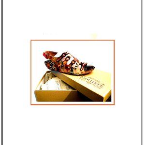 New Rare & Unique Women's High End Leather Sandals With Appliques, Made in Italy